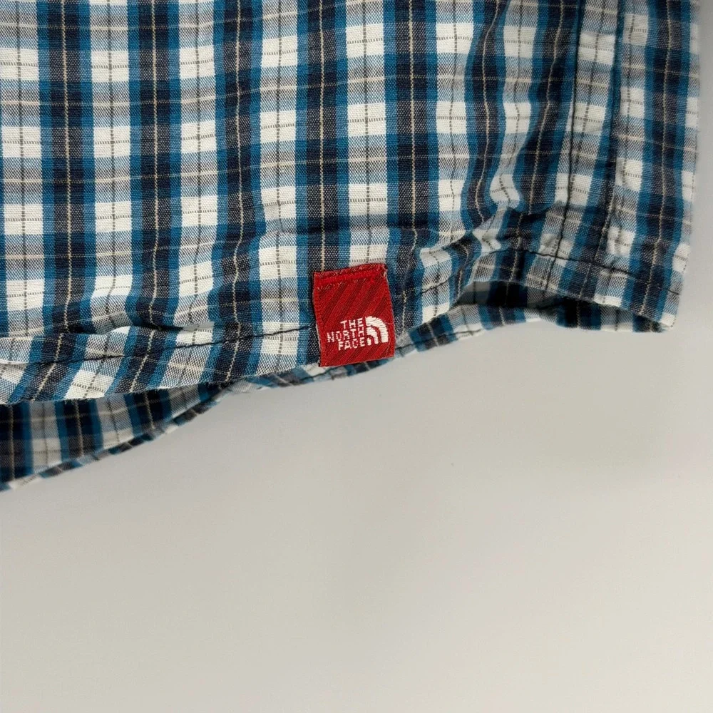 The North Face Plaid Button Down Shirt Mens M Blue White Long Sleeve Pocket